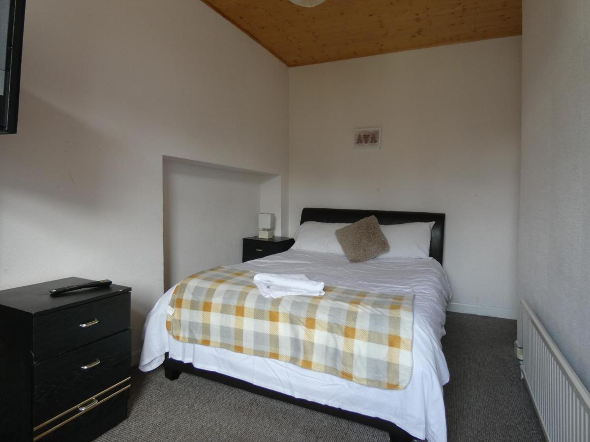 Hotel Hill Breeze House à Merthyr Tydfil Extérieur photo